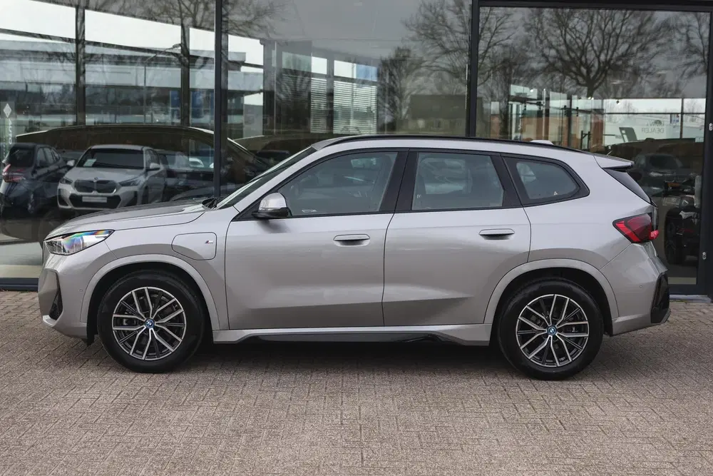 BMW X1 xDrive25e M Sport Automaat uit 2024, foto 7