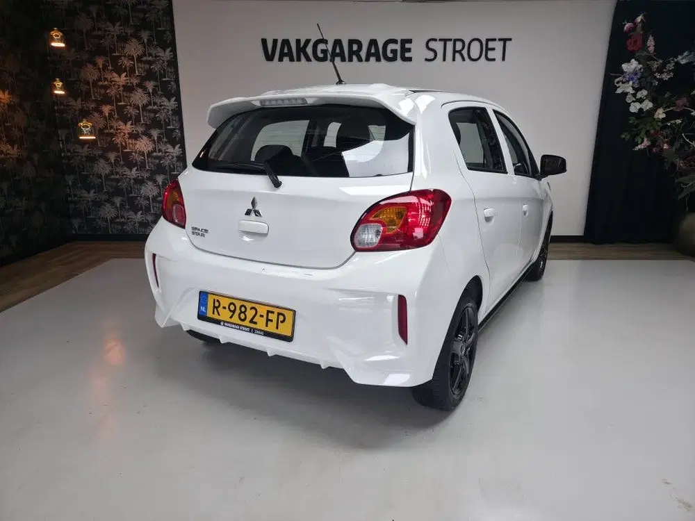 Mitsubishi Space Star 1.2 Connect+ uit 2022, foto 14
