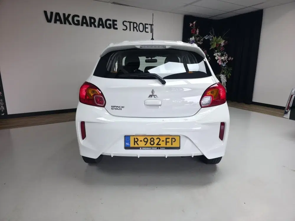 Mitsubishi Space Star 1.2 Connect+ uit 2022, foto 15