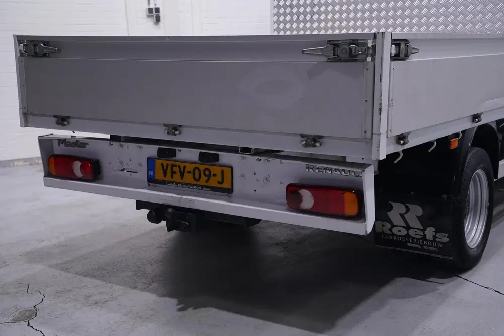 Renault Master 2.3 dCi 145 pk Pick Up uit 2020, foto 15