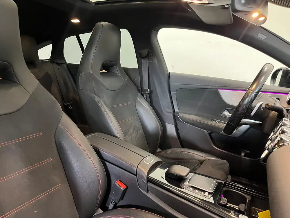 Mercedes-Benz CLA 180 Business Solutio uit 2022, foto 9