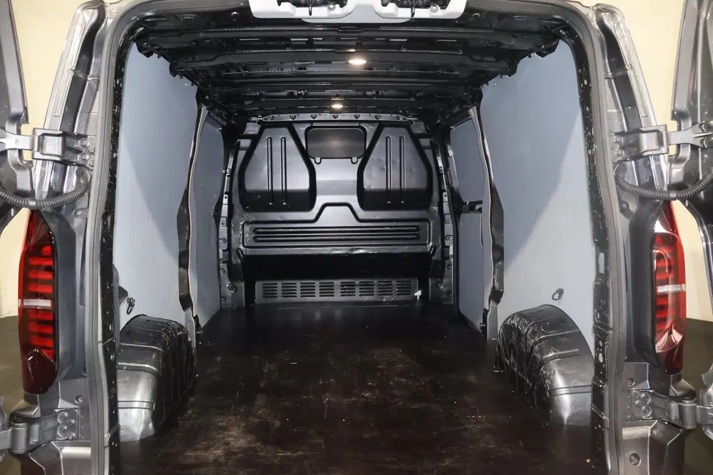 Volkswagen Transporter T7 2.0 TDI L2 H1 150pk (bj 2024) uit 2024, foto 14