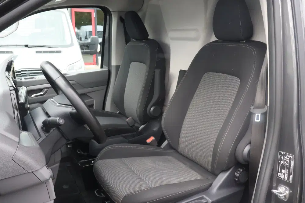 Volkswagen Transporter T7 2.0 TDI L2 H1 150pk (bj 2024) uit 2024, foto 3