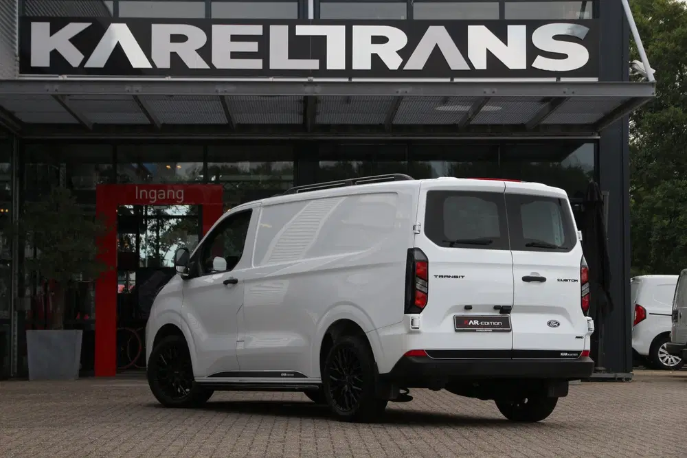 Ford Transit Custom 2.0 TDCI 136 uit 2024, foto 2