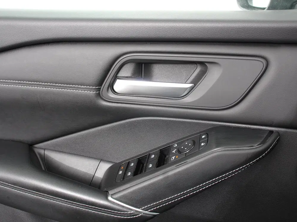 Nissan Qashqai 1.3 MHEV Automaat N-Connecta Navigatie App uit 2023, foto 12