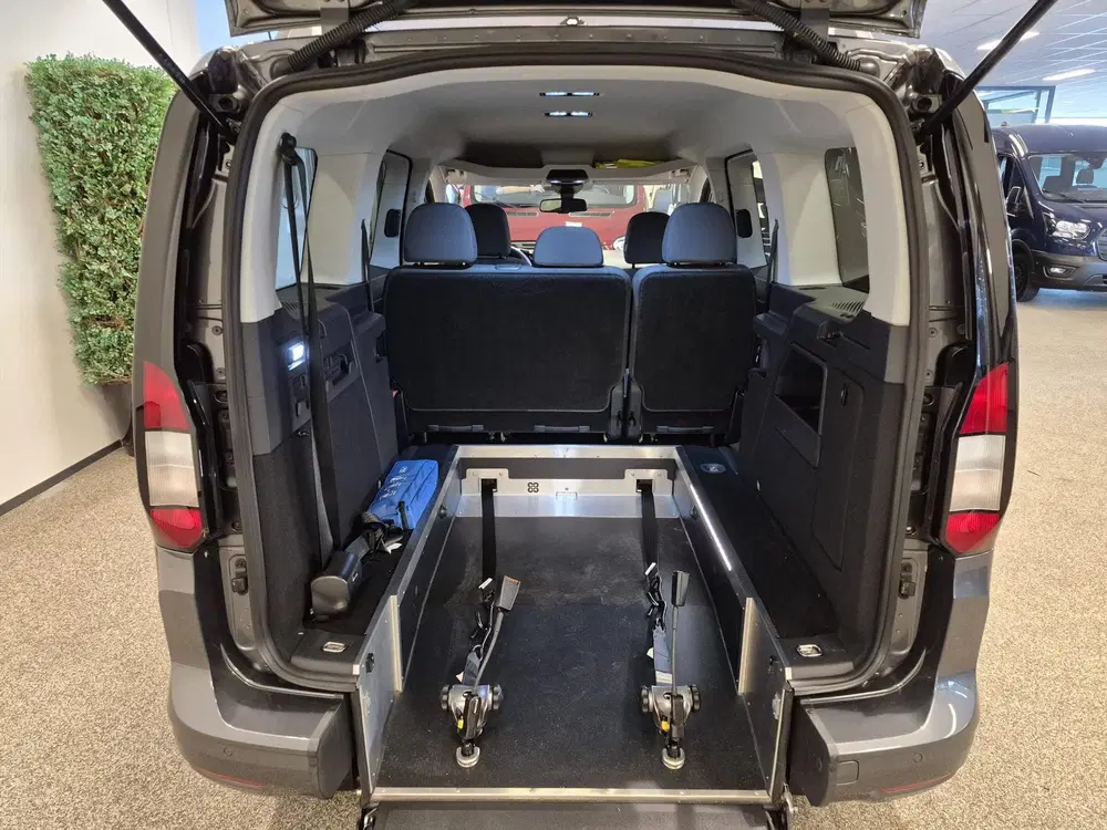 Ford Tourneo Connect L2 Rolstoelauto Automaat 5+1 uit 2024, foto 3
