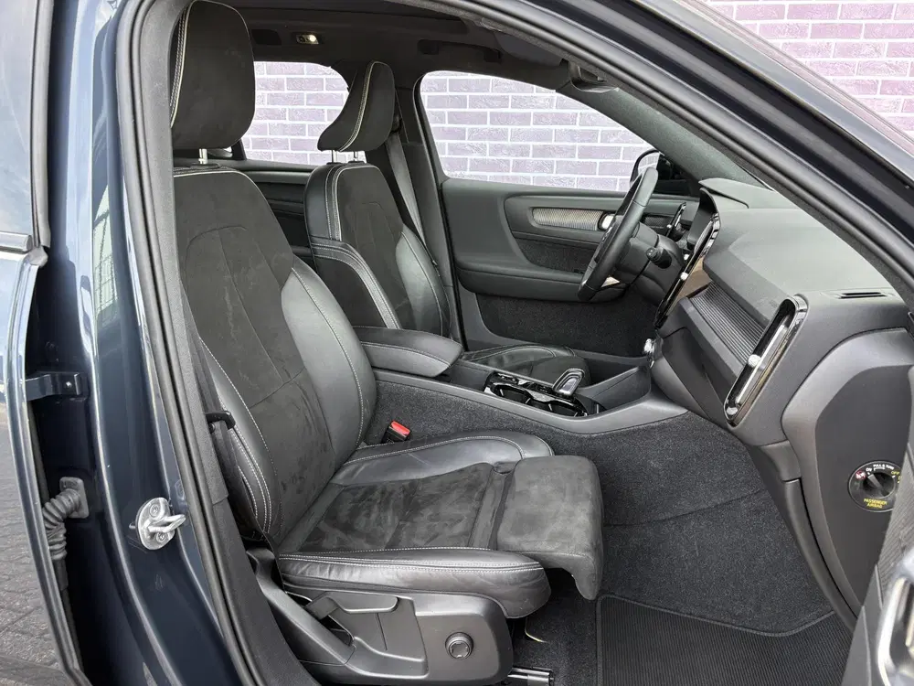 Volvo XC40 1.5 T4 Recharge R-Design uit 2022, foto 5