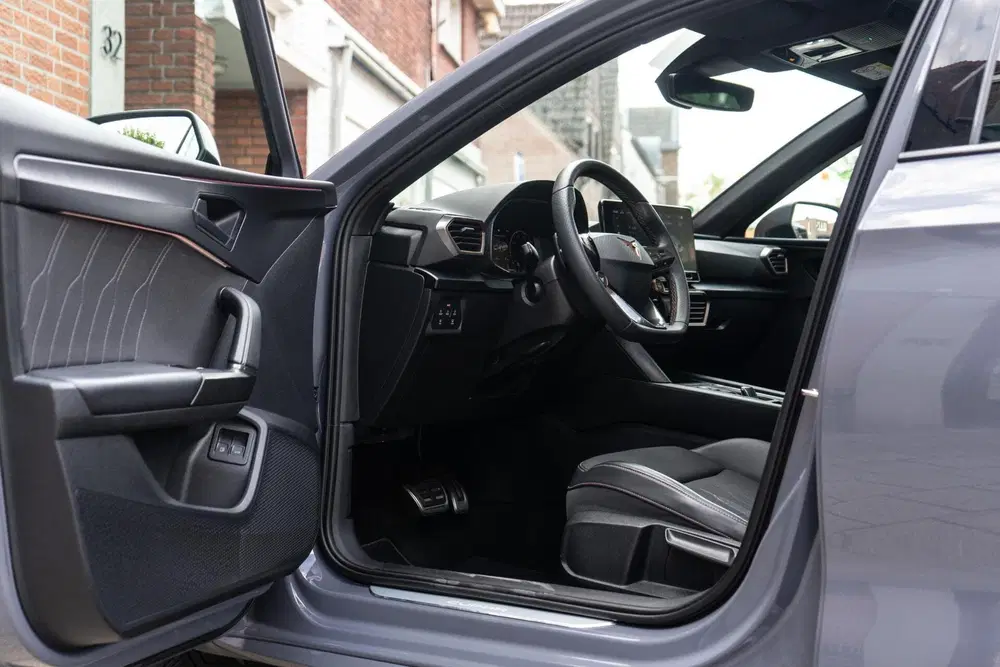 Cupra Leon 1.4 e-Hybrid VZ Copper Pano uit 2020, foto 12