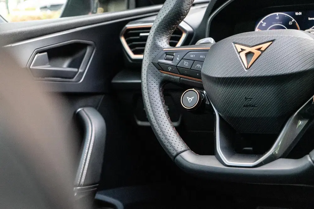 Cupra Leon 1.4 e-Hybrid VZ Copper Pano uit 2020, foto 15
