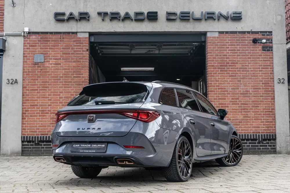 Cupra Leon 1.4 e-Hybrid VZ Copper Pano uit 2020, foto 3