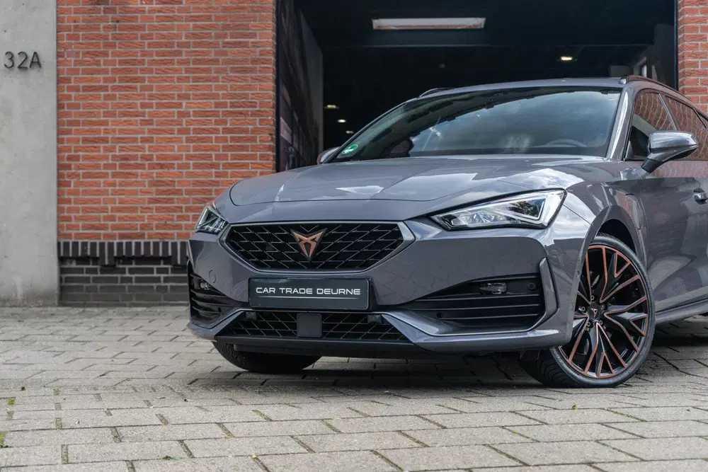 Cupra Leon 1.4 e-Hybrid VZ Copper Pano uit 2020, foto 5