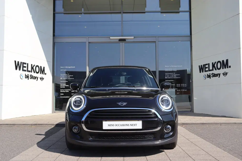 Mini Hatchback Cooper uit 2020, foto 2