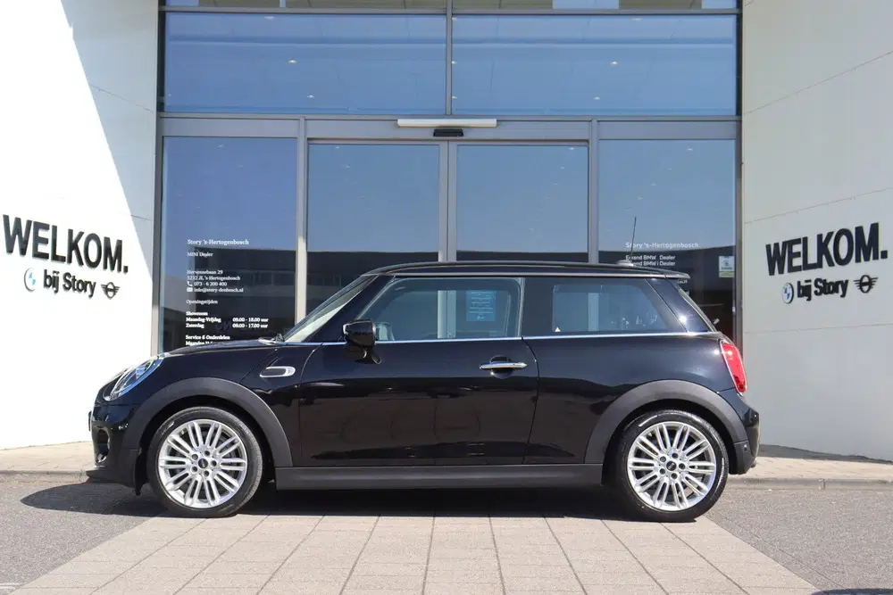 Mini Hatchback Cooper uit 2020, foto 5