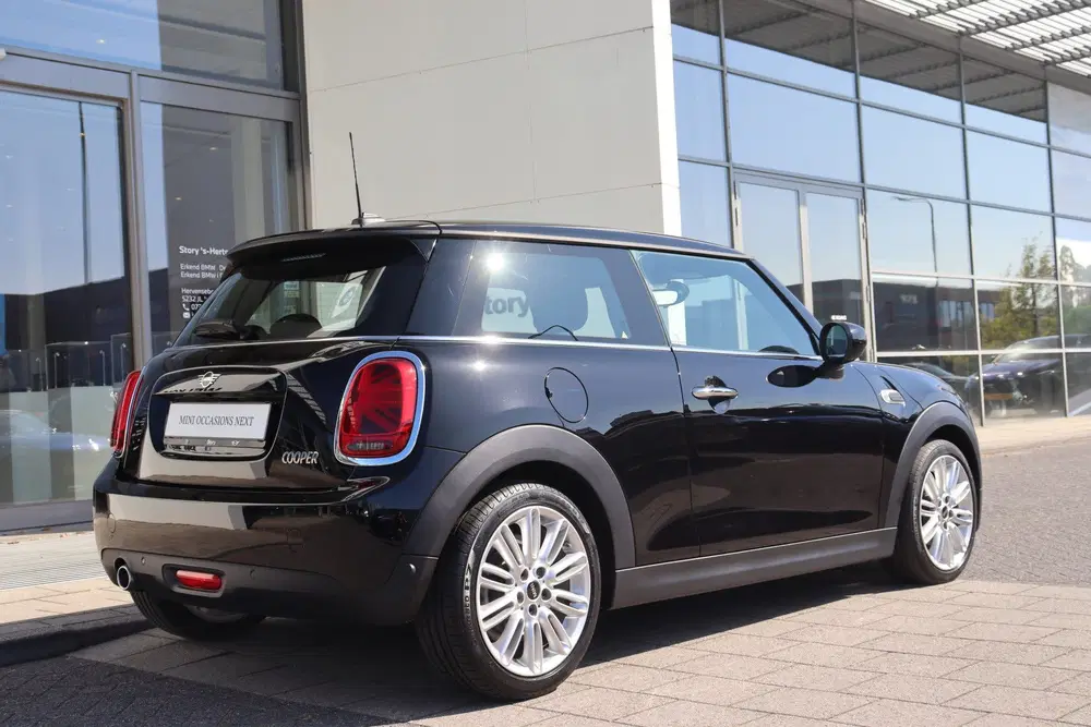 Mini Hatchback Cooper uit 2020, foto 7