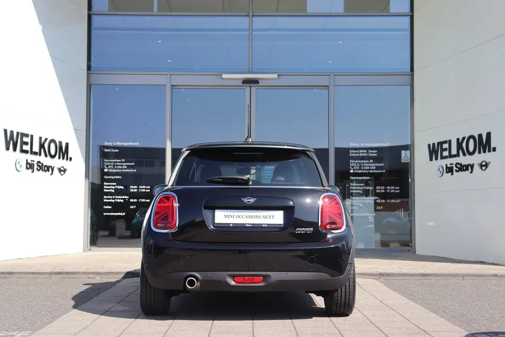 Mini Hatchback Cooper uit 2020, foto 9