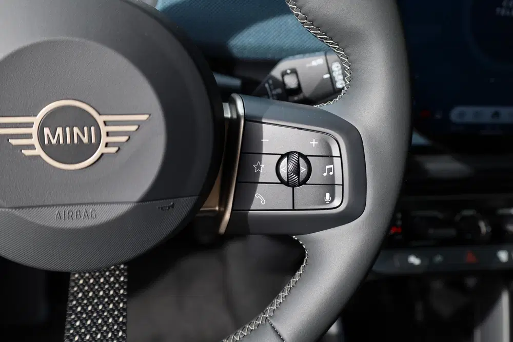 Mini Aceman SE Favoured Trim uit 2026, foto 11