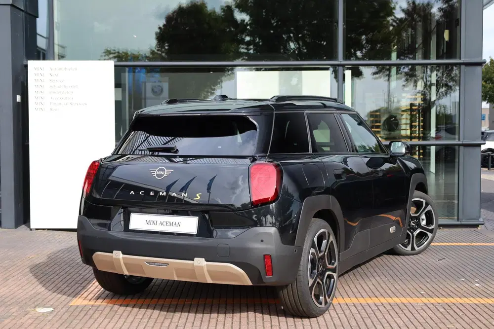 Mini Aceman SE Favoured Trim uit 2026, foto 2