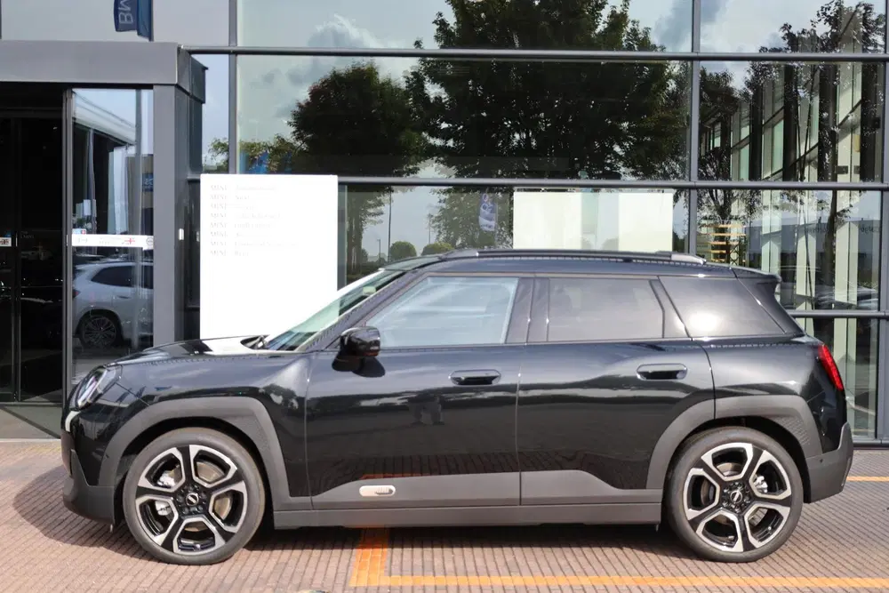 Mini Aceman SE Favoured Trim uit 2026, foto 3