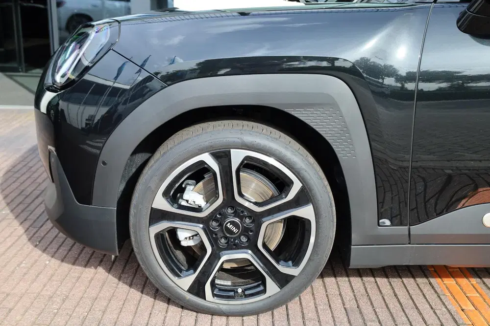Mini Aceman SE Favoured Trim uit 2026, foto 4
