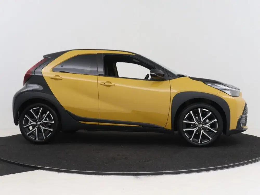 Toyota Aygo X Hybrid 115 GR Sport *DEMO* (bj 2025) uit 2025, foto 4