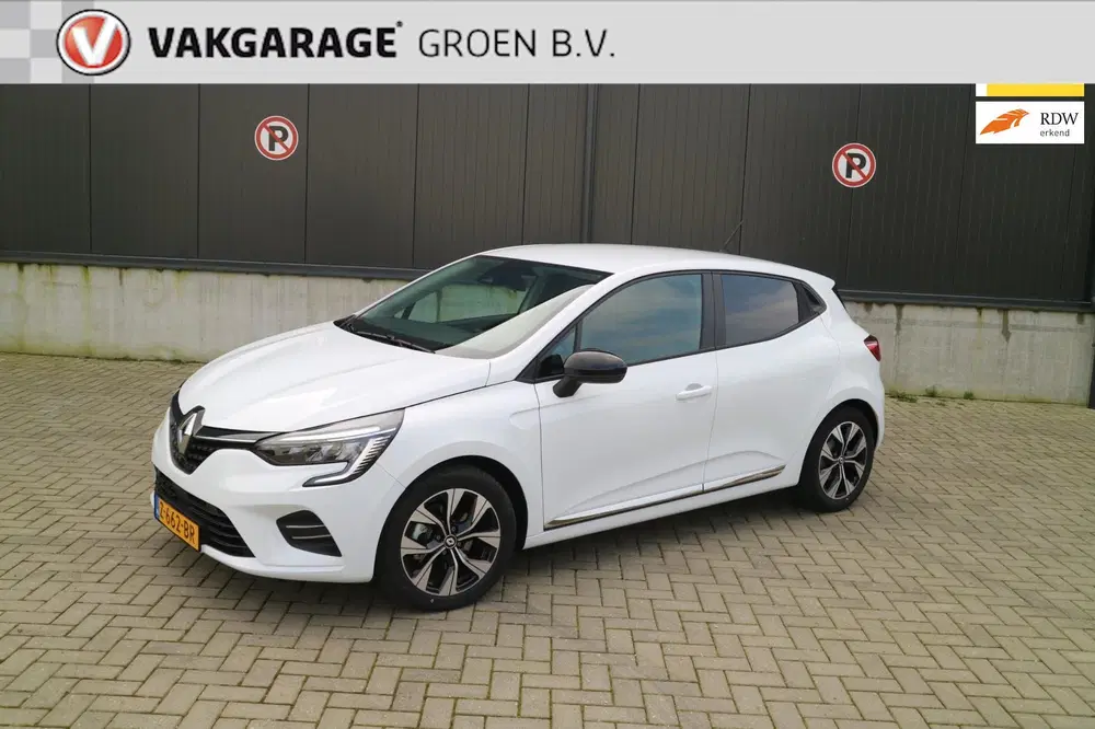Renault Clio 1.6 E-Tech Full Hybrid 145 evolution uit 2023