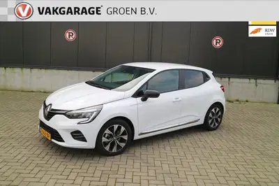 Renault Clio 1.6 E-Tech Full Hybrid 145 evolution uit 2023