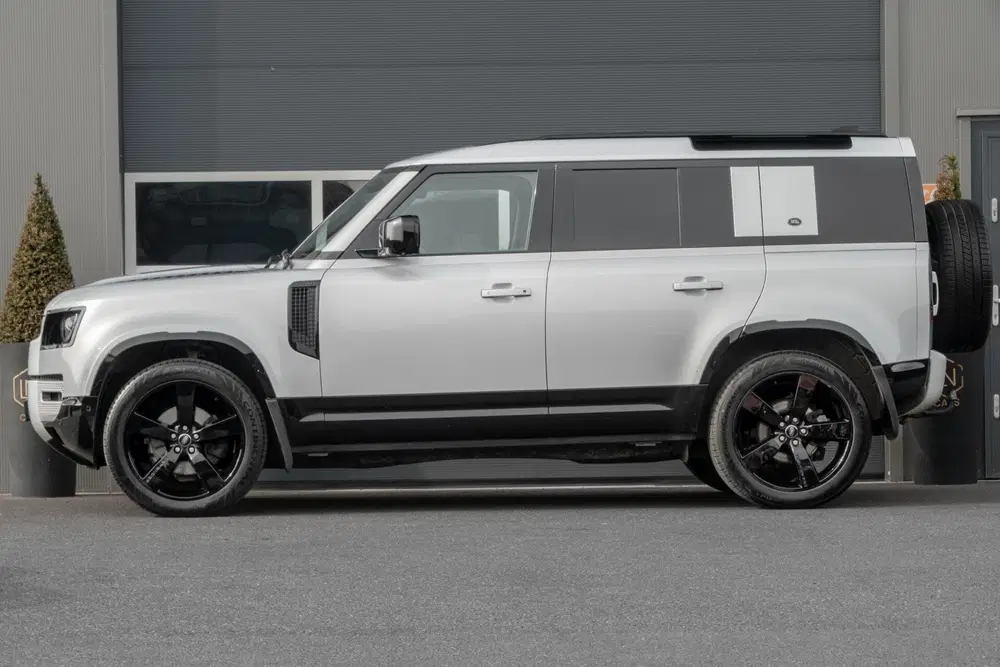 Land Rover Defender 3.0 D250 110 uit 2021, foto 11