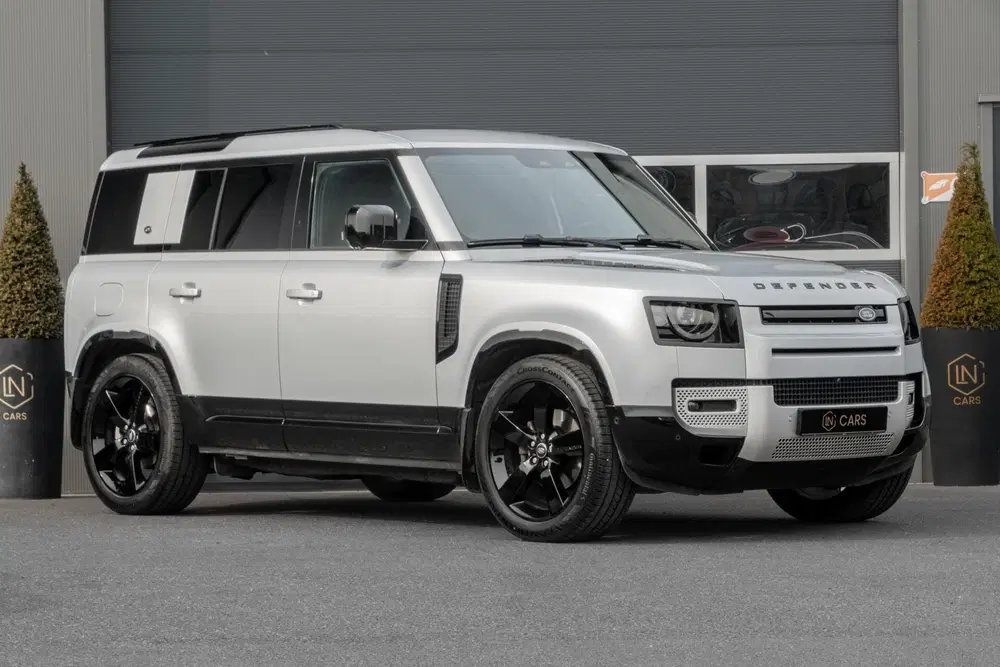 Land Rover Defender 3.0 D250 110 uit 2021, foto 3