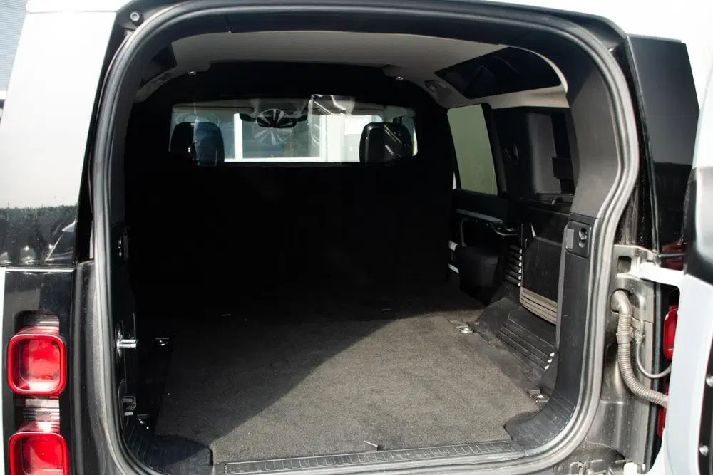 Land Rover Defender 3.0 D250 110 uit 2021, foto 9