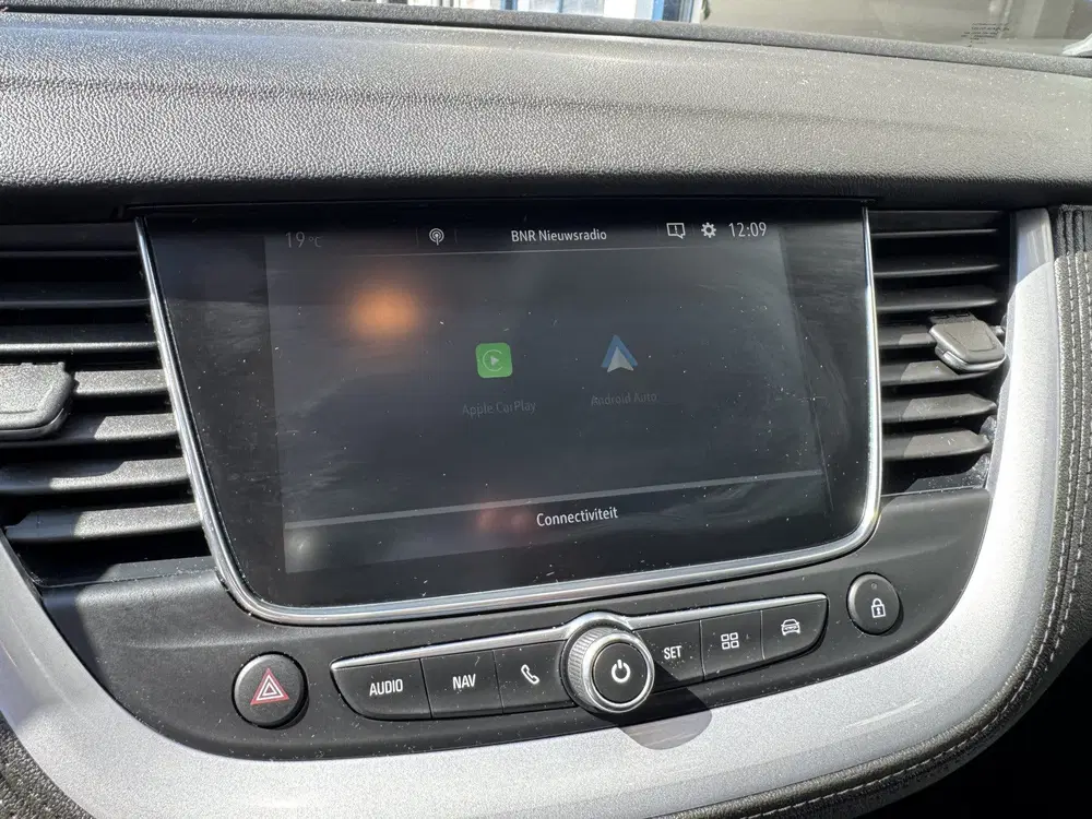 Opel Grandland 1.2 Turbo Business Edition CARPLAY uit 2020, foto 11