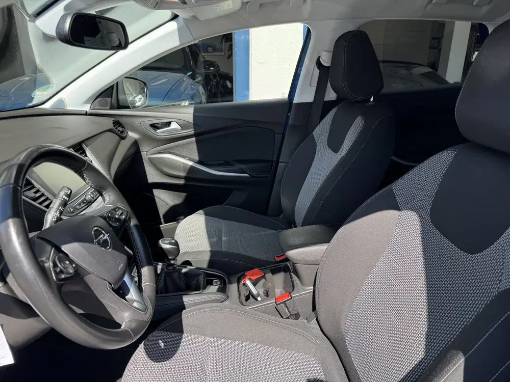 Opel Grandland 1.2 Turbo Business Edition CARPLAY uit 2020, foto 8