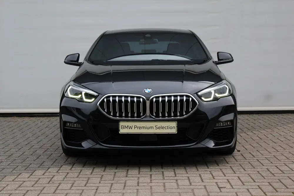 BMW 2-serie 2 Serie Gran Coupé 220i High Executive M S uit 2021, foto 2