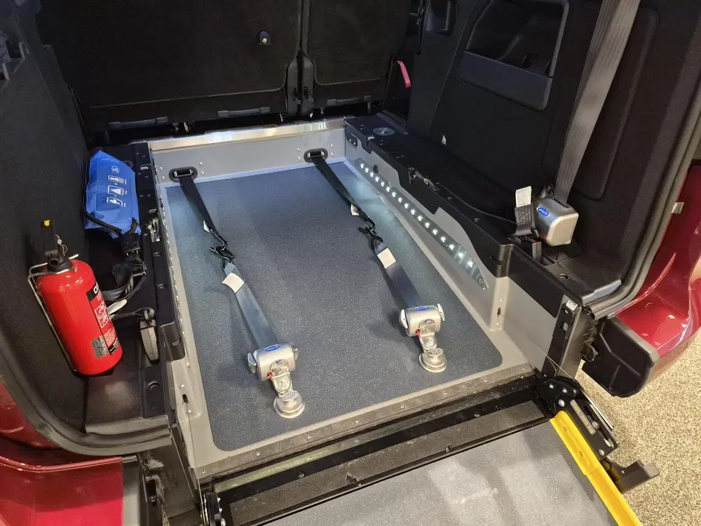 Ford Tourneo Connect L2 Rolstoelauto Automaat 5+1 uit 2025, foto 4