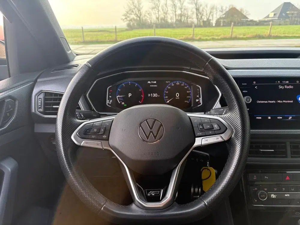Volkswagen T-Cross 1.0 TSI R-Line uit 2021, foto 8