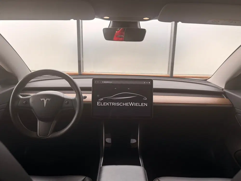 Tesla Model 3 Long Range AWD uit 2019, foto 12