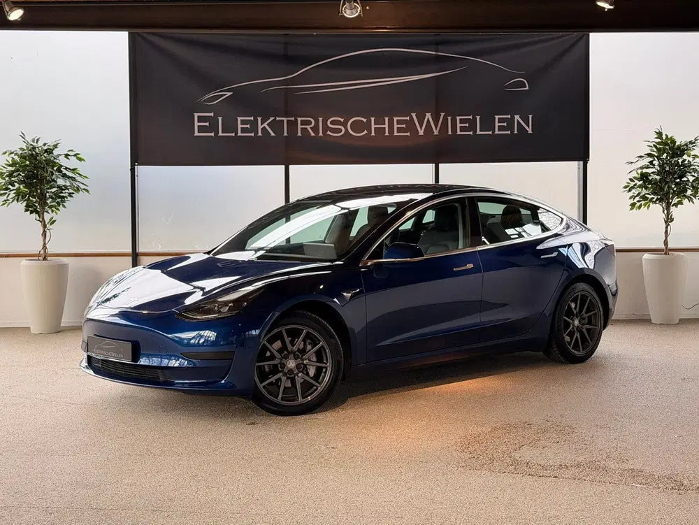 Tesla Model 3 Long Range AWD uit 2019, foto 3