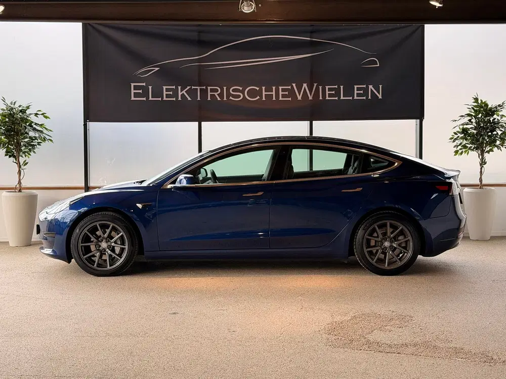 Tesla Model 3 Long Range AWD uit 2019, foto 4