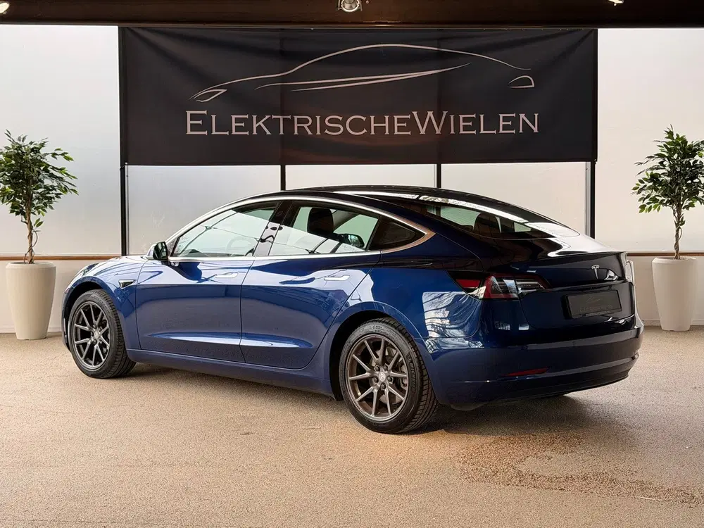 Tesla Model 3 Long Range AWD uit 2019, foto 5