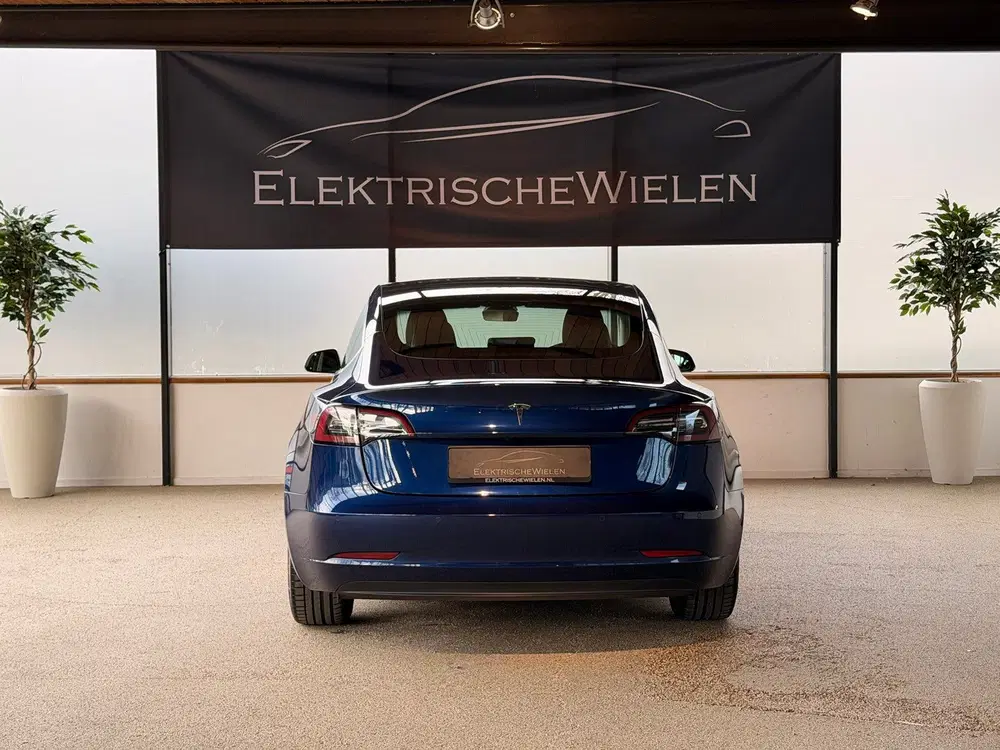 Tesla Model 3 Long Range AWD uit 2019, foto 6