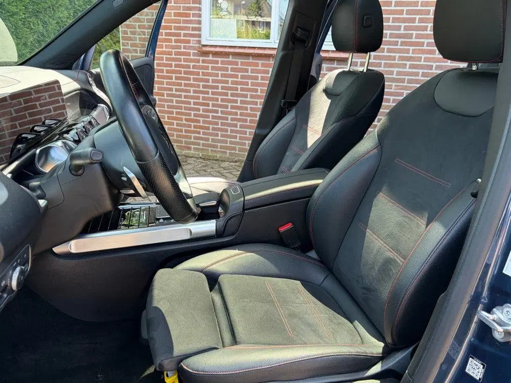 Mercedes-Benz EQB 300 4Matic AMG 7 ZITS Pano SOH 96% uit 2022, foto 11