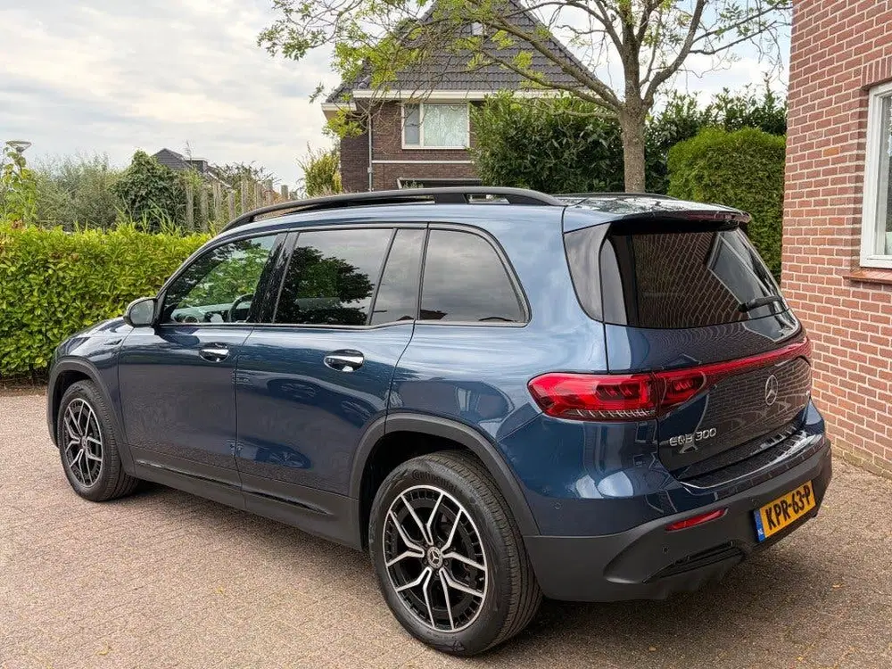 Mercedes-Benz EQB 300 4Matic AMG 7 ZITS Pano SOH 96% uit 2022, foto 4