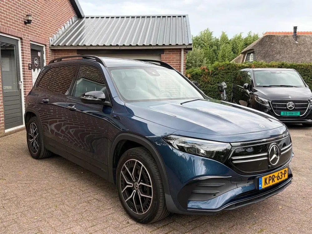 Mercedes-Benz EQB 300 4Matic AMG 7 ZITS Pano SOH 96% uit 2022, foto 6