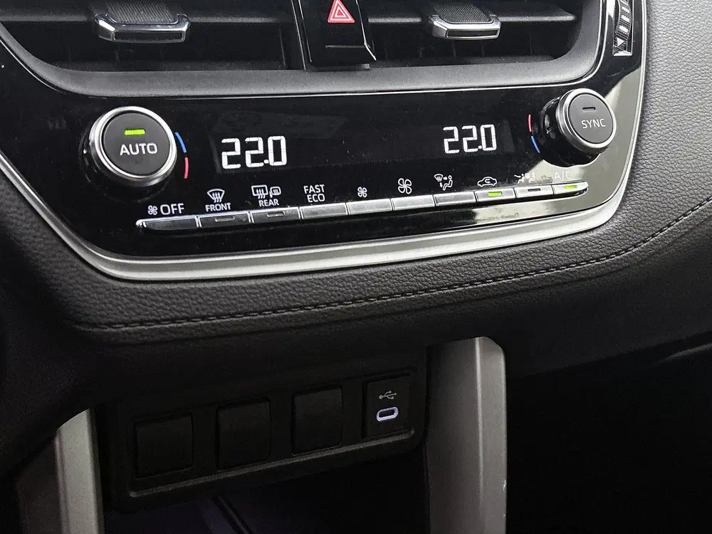 Toyota Corolla Cross Hybrid 140 Style uit 2025, foto 13
