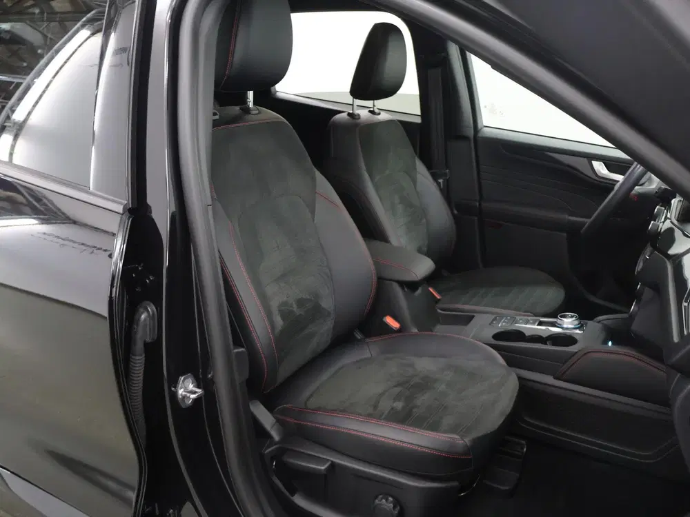 Ford Kuga 2.5 PHEV ST-Line X uit 2022, foto 11