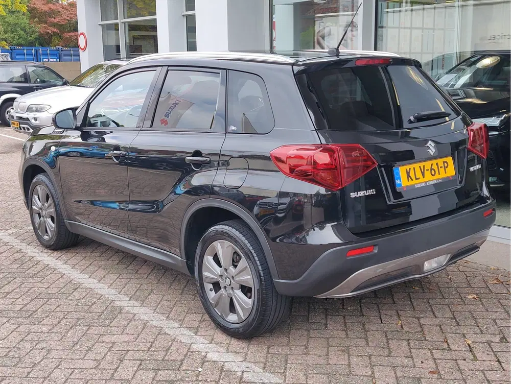Suzuki Vitara 1.0 BOOSTERJET SELECT Navi uit 2020, foto 3