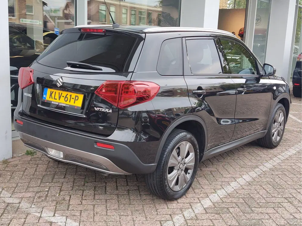 Suzuki Vitara 1.0 BOOSTERJET SELECT Navi uit 2020, foto 5