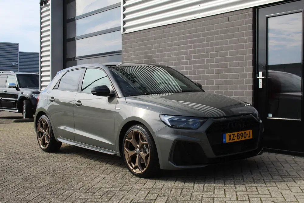 Audi A1 30 TFSI S Line Edition One uit 2019, foto 6