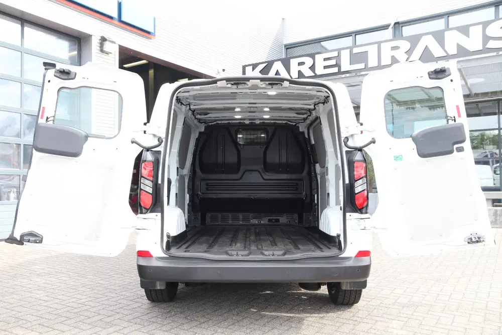 Ford Transit Custom 2.0 TDCI 136 uit 2024, foto 4