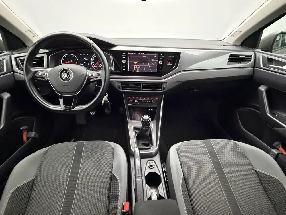 Volkswagen Polo 1.0 TSI Highline Business R-Line uit 2021, foto 3
