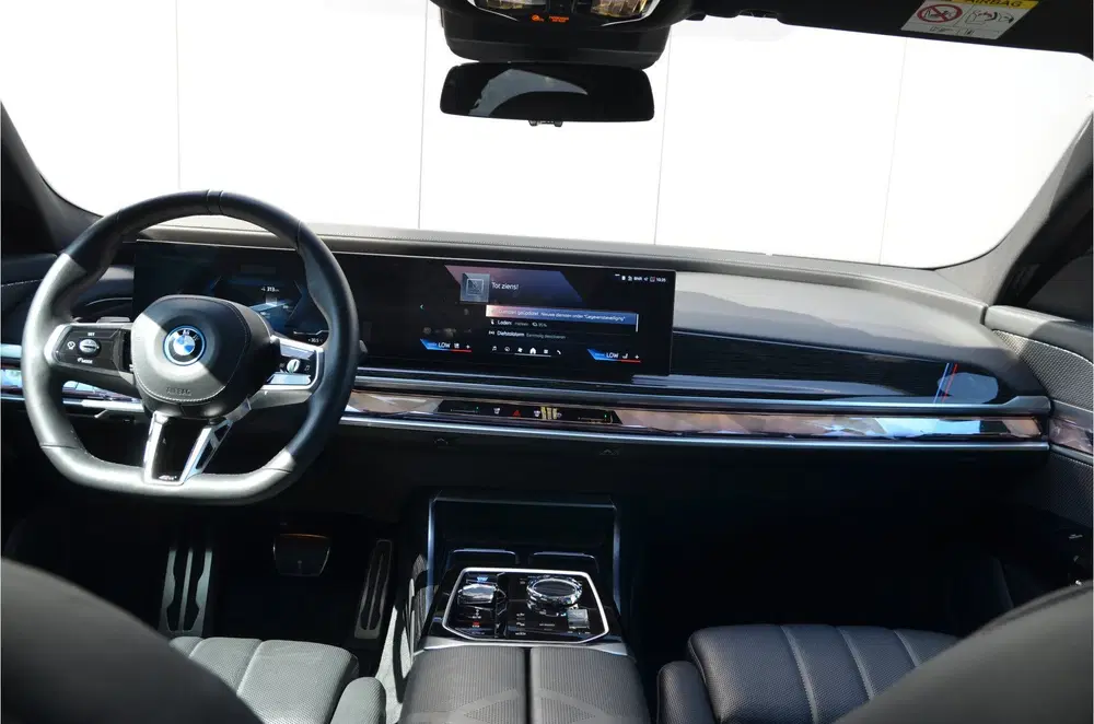BMW i7 eDrive50 M Sport uit 2024, foto 7